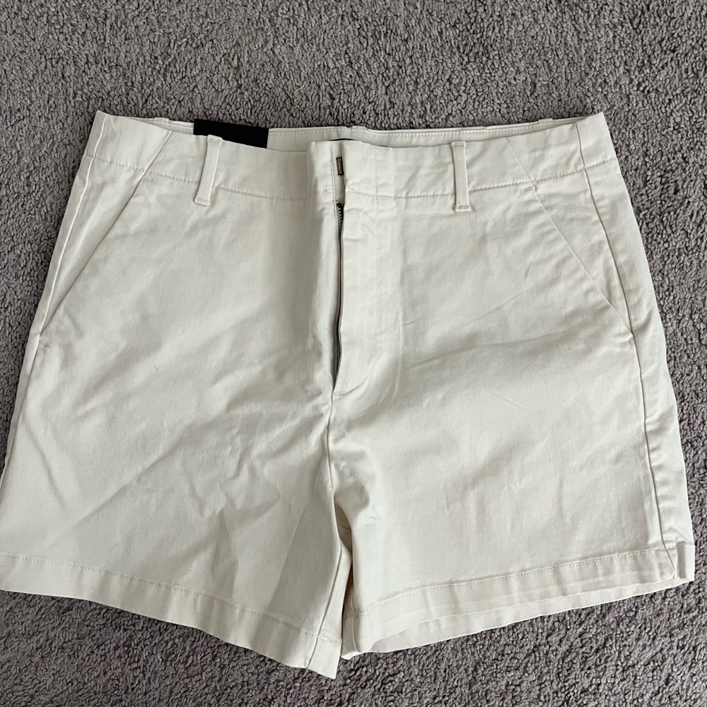 Banana Republic Authentic Chino Flat Front Short, High Rise